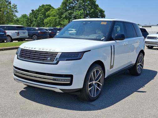 2025 Land Rover Range Rover SE