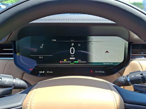 2025 Land Rover Range Rover SE