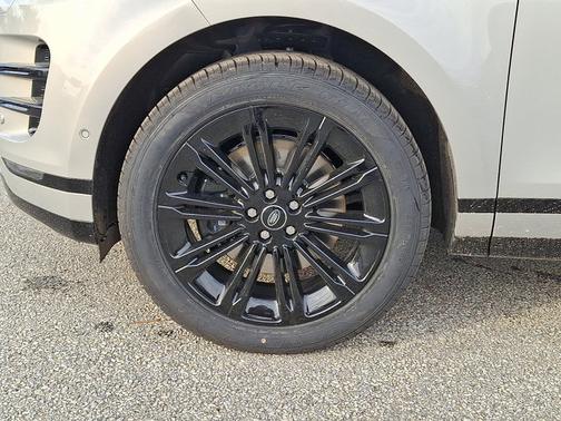 2026 Land Rover Range Rover Evoque Dynamic SE