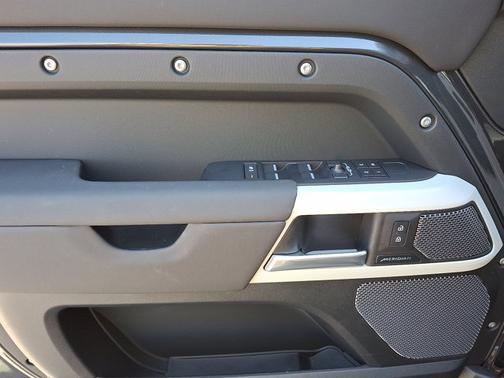 2024 Land Rover Defender S