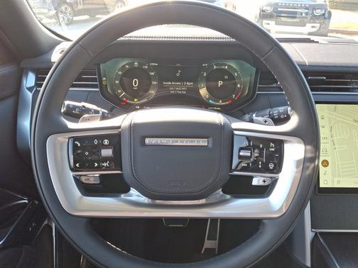 2025 Land Rover Range Rover SE