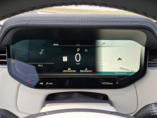 2026 Land Rover Range Rover SE