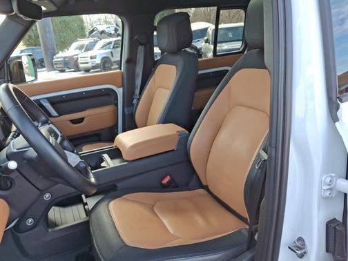 2023 Land Rover Defender X-Dynamic SE