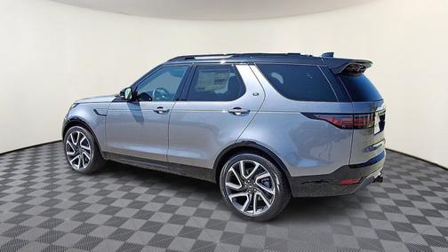 2025 Land Rover Discovery Dynamic SE