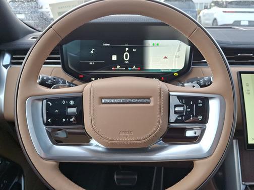 2026 Land Rover Range Rover SE