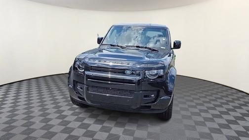 2025 Land Rover Defender X-Dynamic SE