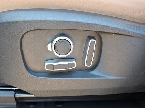 2026 Land Rover Defender S