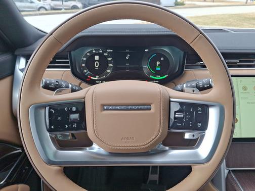 2025 Land Rover Range Rover SE