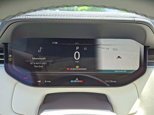 2025 Land Rover Range Rover SE
