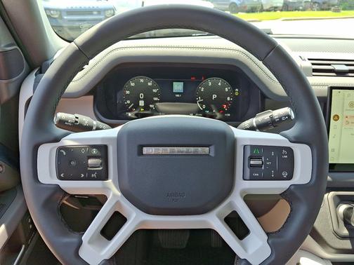 2025 Land Rover Defender S