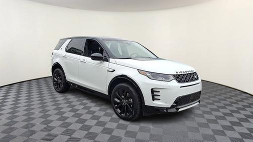 Fuji White - 1AA 2025 Land Rover Discovery Sport Dynamic SE