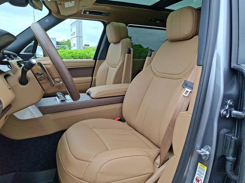 Eiger Grey Metallic - 1DF 2026 Land Rover Range Rover SE