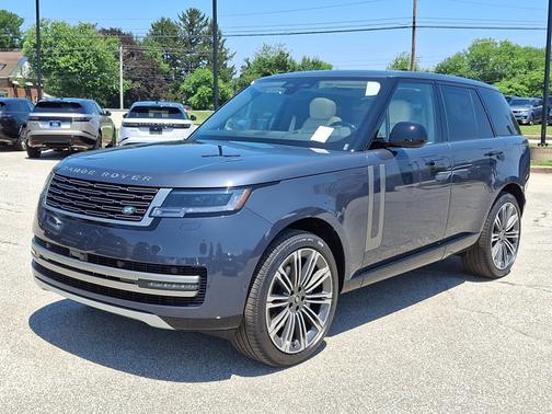 2025 Land Rover Range Rover SE
