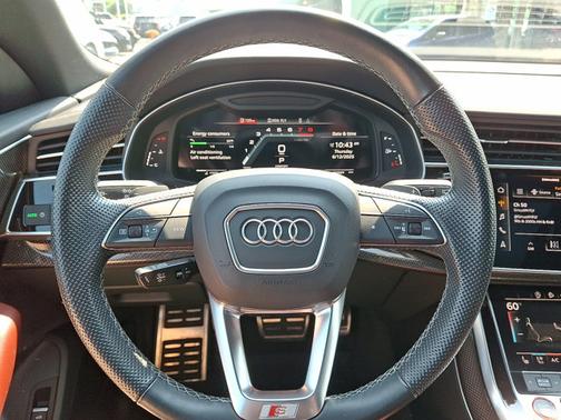 2021 Audi SQ8 Premium Plus
