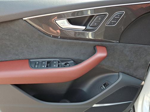 2021 Audi SQ8 Premium Plus
