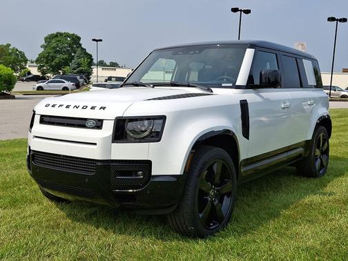 2025 Land Rover Defender X-Dynamic SE