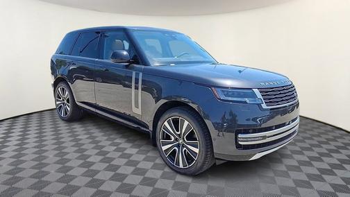 2025 Land Rover Range Rover SE
