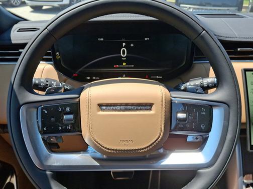 2025 Land Rover Range Rover SE