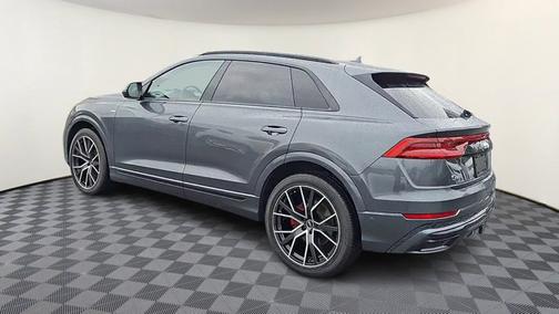2021 Audi Q8 Prestige