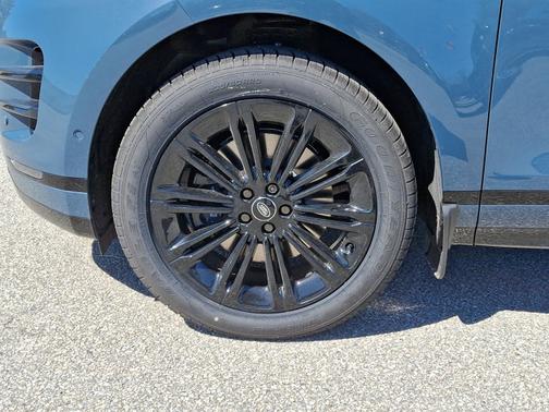 2026 Land Rover Range Rover Evoque Dynamic SE