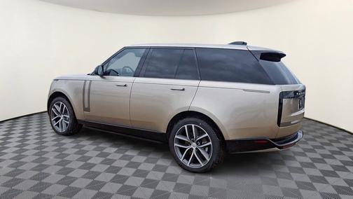 2025 Land Rover Range Rover SE