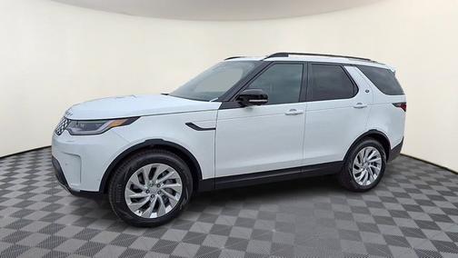 Fuji White - 1AA 2025 Land Rover Discovery S