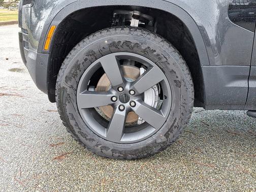 2026 Land Rover Defender S