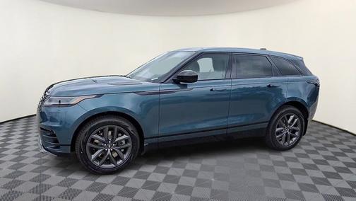 2026 Land Rover Range Rover Velar Dynamic SE