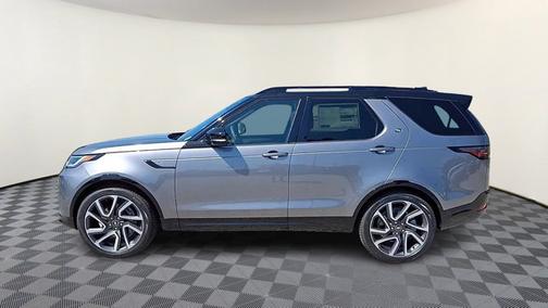 2025 Land Rover Discovery Dynamic SE