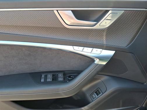 2023 Audi S6 Premium Plus