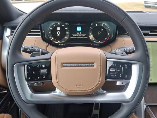 2025 Land Rover Range Rover SE