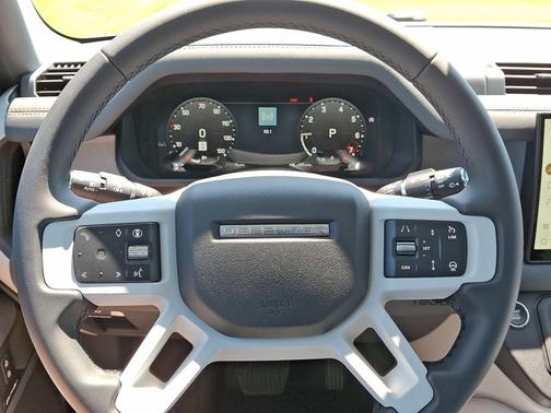 2025 Land Rover Defender S