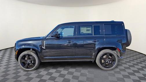 2025 Land Rover Defender V8