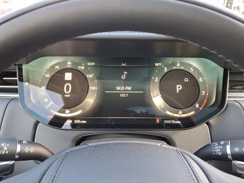 2025 Land Rover Range Rover SE