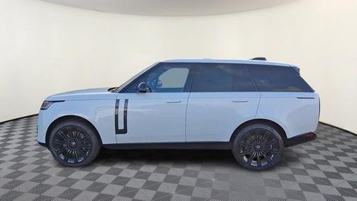 2025 Land Rover Range Rover SE