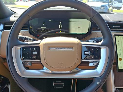 2025 Land Rover Range Rover SE