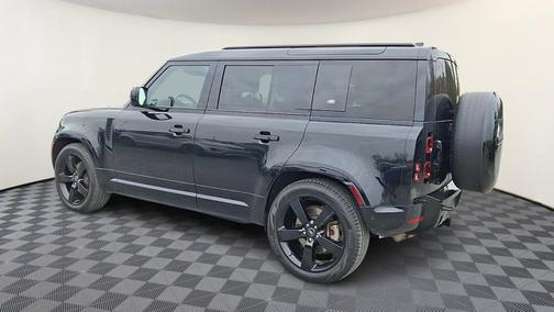 2023 Land Rover Defender X-Dynamic SE