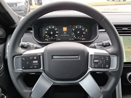 2025 Land Rover Discovery S