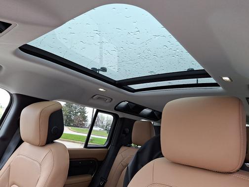 Woolstone Green Metallic - 1LQ 2026 Land Rover Defender X-Dynamic SE