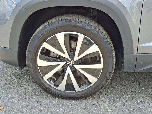 2022 Volkswagen Taos SE