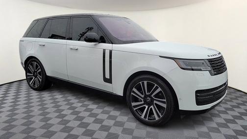 2023 Land Rover Range Rover SE