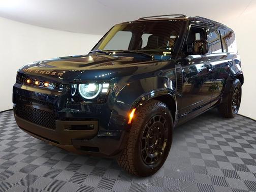 2026 Land Rover Defender OCTA