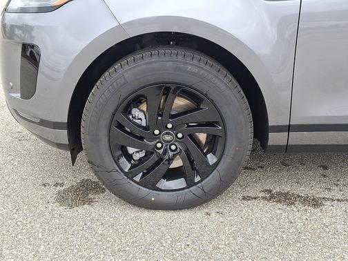 2026 Land Rover Range Rover Evoque Core S