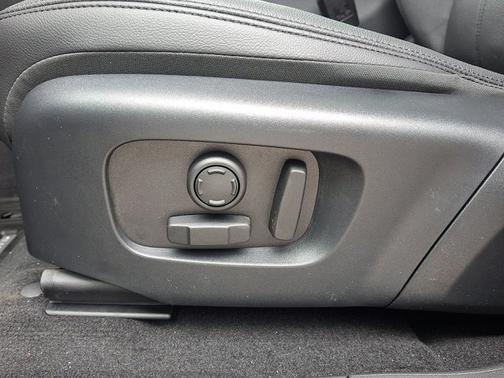 2026 Land Rover Range Rover Evoque Core S