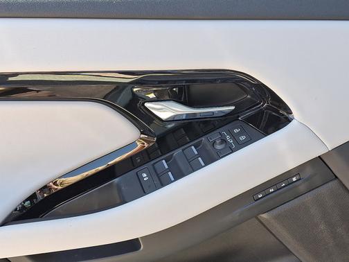 2026 Land Rover Range Rover Evoque Dynamic SE