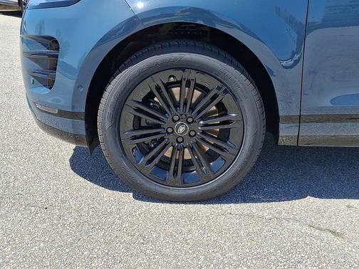 2026 Land Rover Range Rover Evoque Dynamic SE