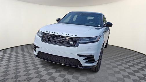 2026 Land Rover Range Rover Velar Dynamic SE