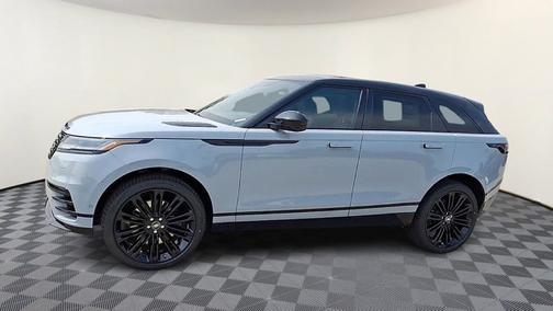 2026 Land Rover Range Rover Velar Dynamic SE