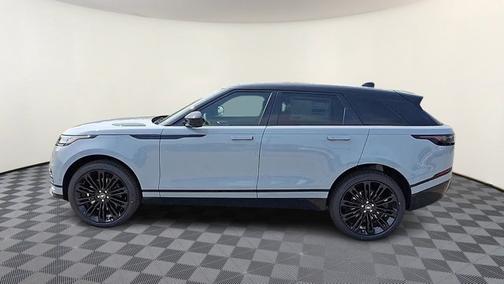 2026 Land Rover Range Rover Velar Dynamic SE