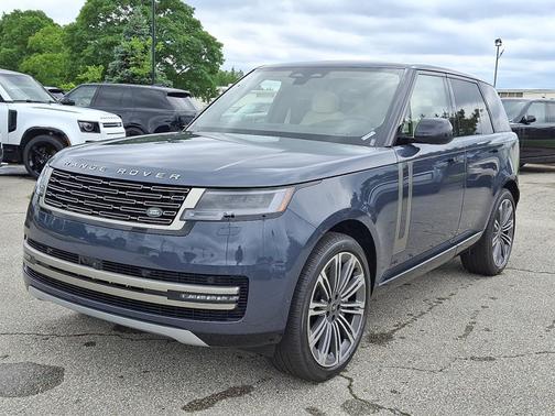 2025 Land Rover Range Rover SE